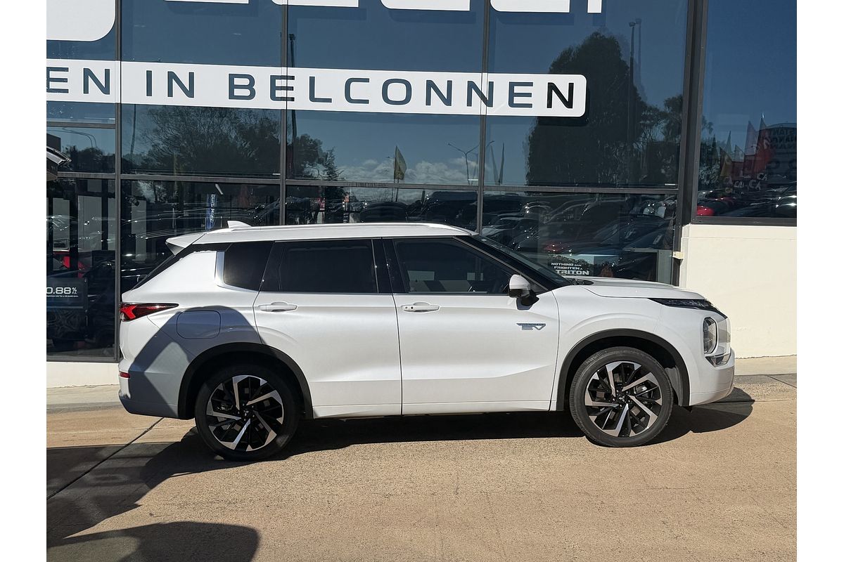 2023 Mitsubishi Outlander PHEV Exceed ZM