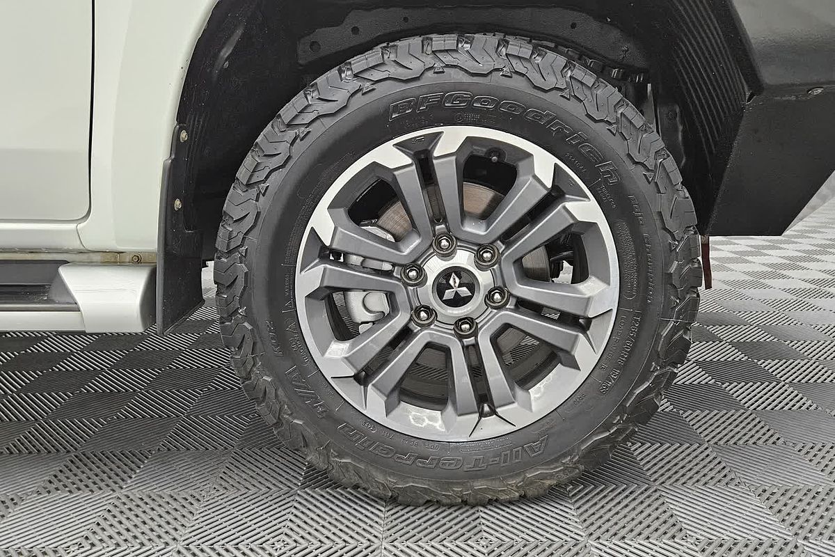 2020 Mitsubishi Triton GLS MR 4X4
