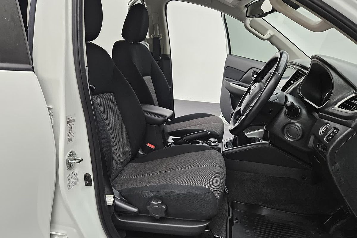 2020 Mitsubishi Triton GLS MR 4X4