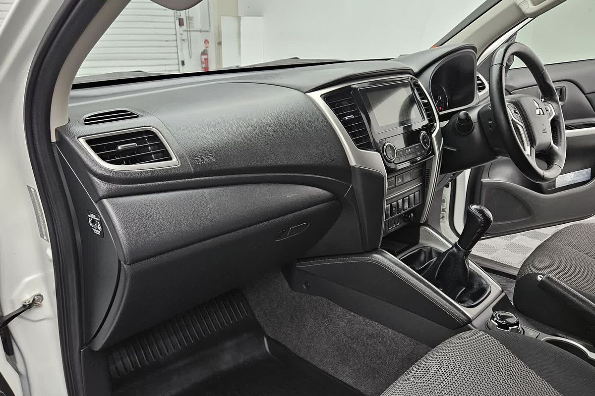 2020 Mitsubishi Triton GLS MR 4X4