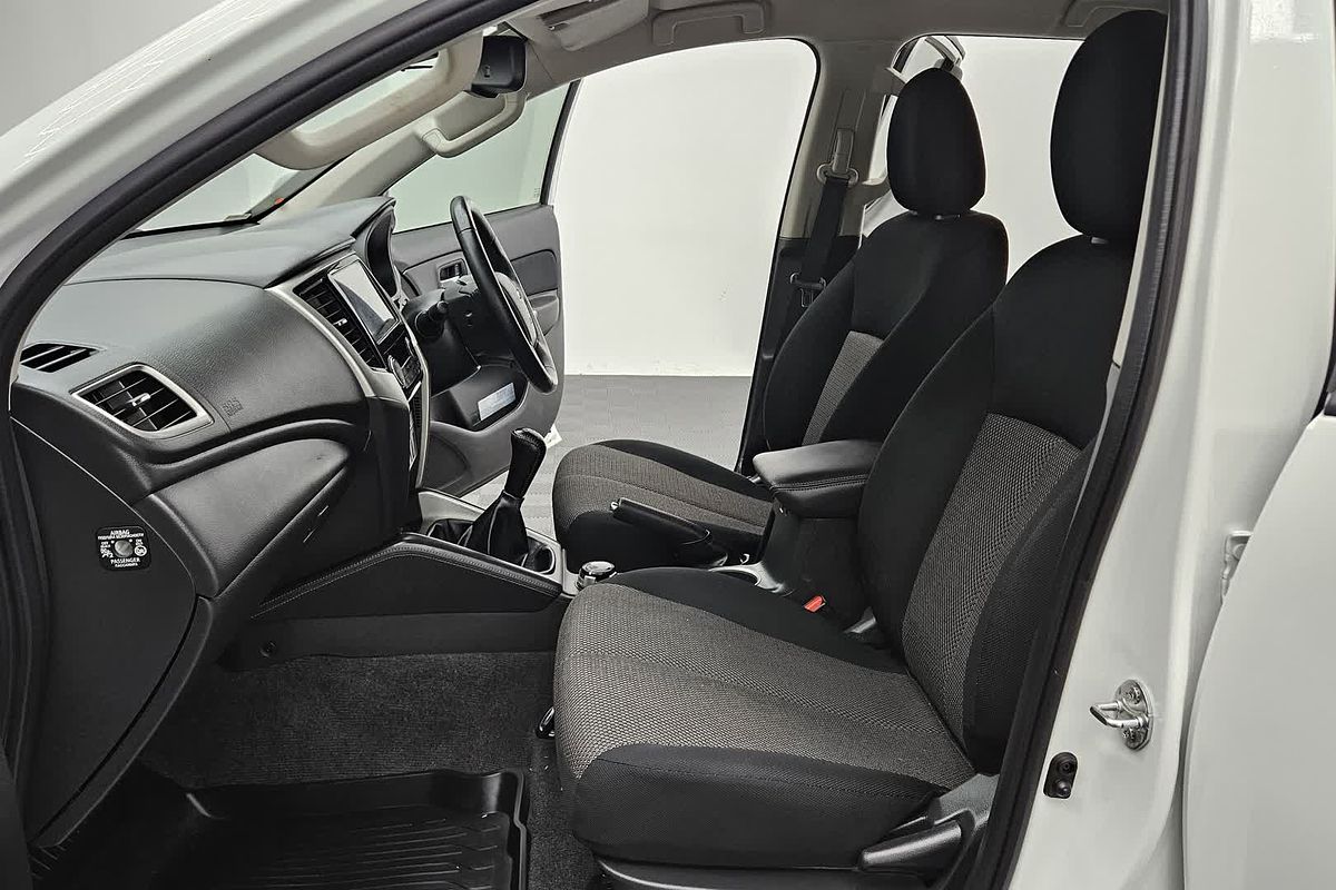 2020 Mitsubishi Triton GLS MR 4X4