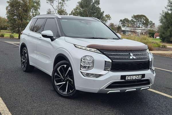 2022 Mitsubishi Outlander Exceed Tourer ZM