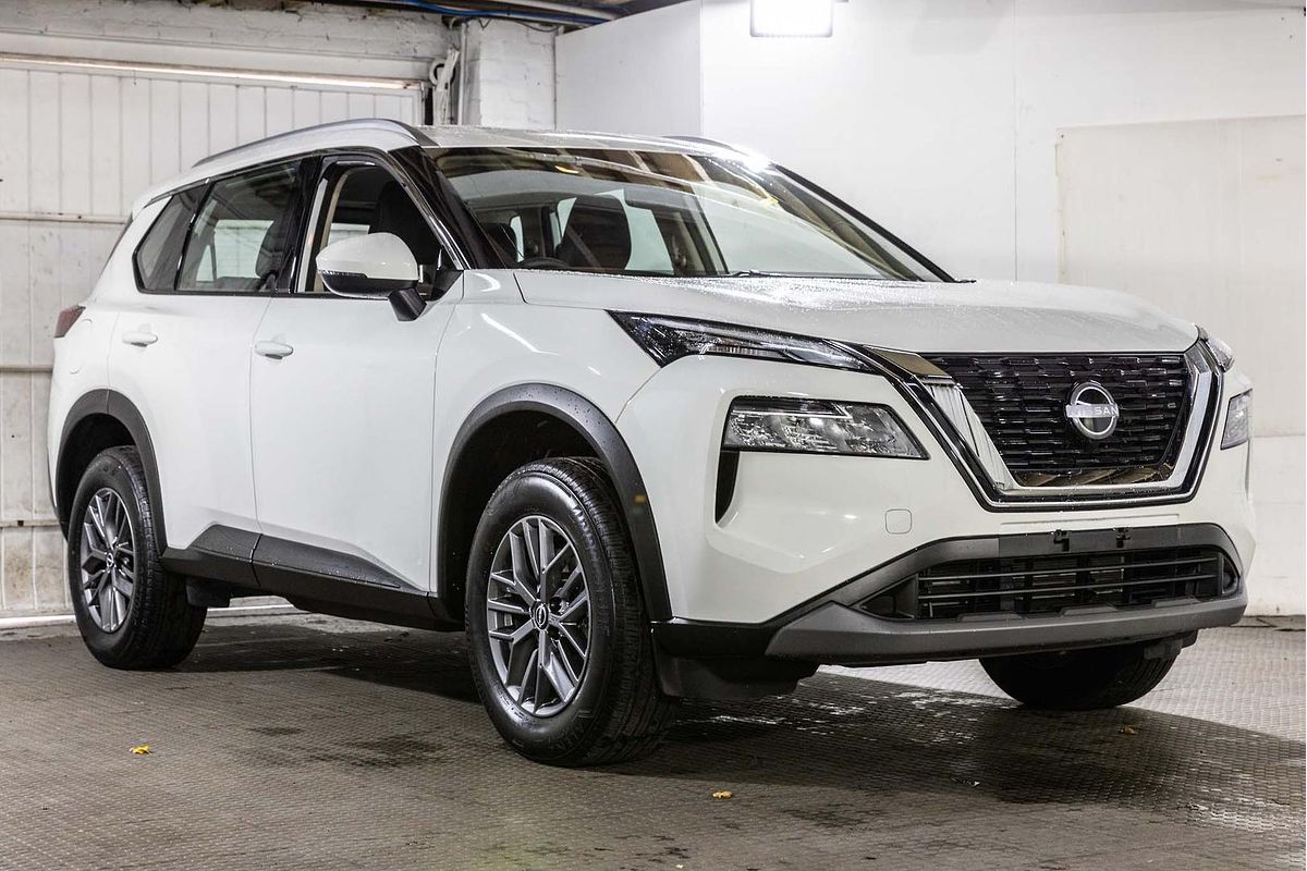 2025 Nissan X-TRAIL ST T33