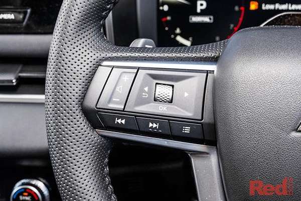 2026 Mitsubishi Outlander LS ZM thumb-10