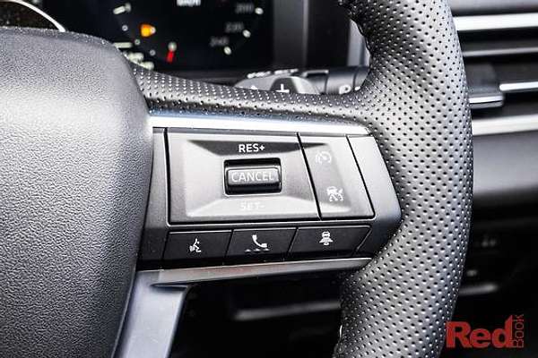 2026 Mitsubishi Outlander LS ZM thumb-11