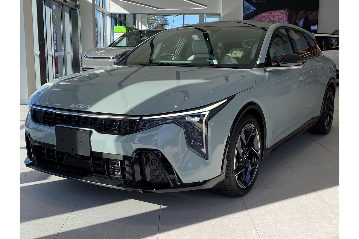 2026 Kia K4 GT-Line CL4m