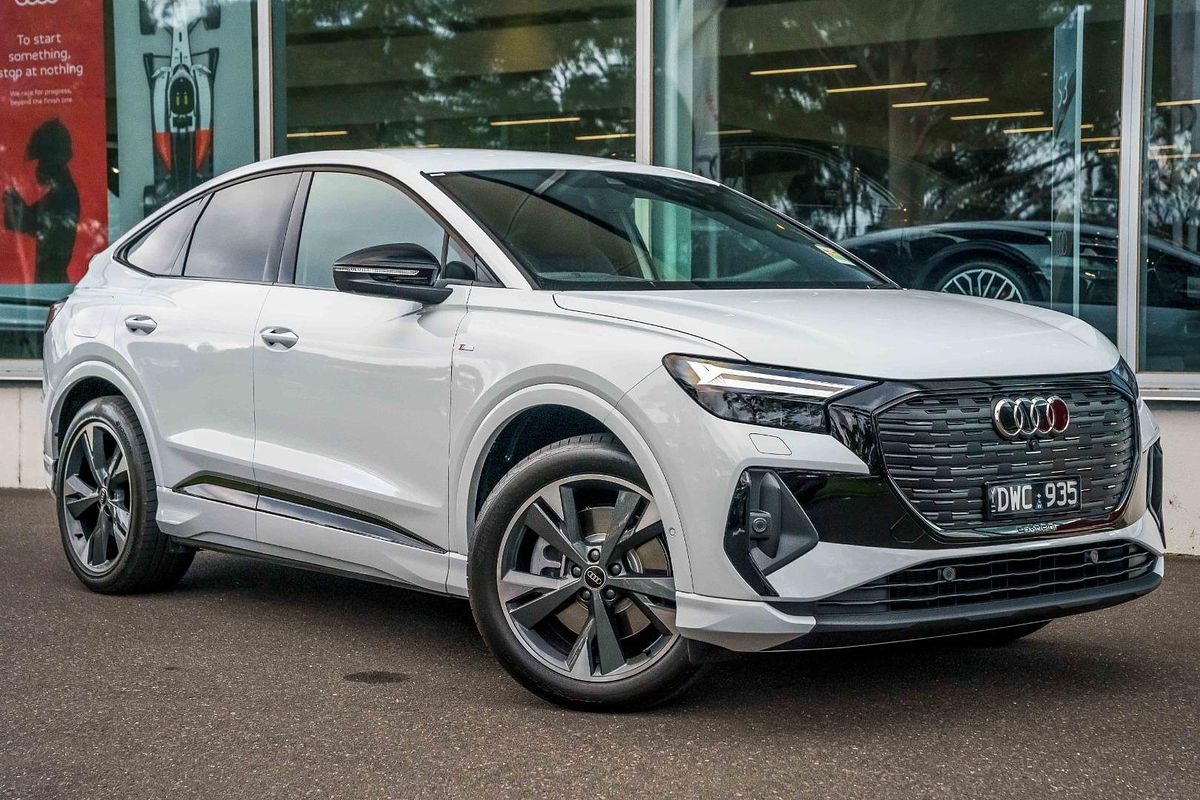 2025 Audi Q4 e-tron 45 F4