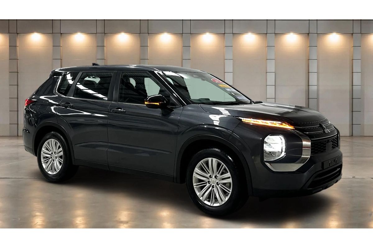 2024 Mitsubishi Outlander ES ZM