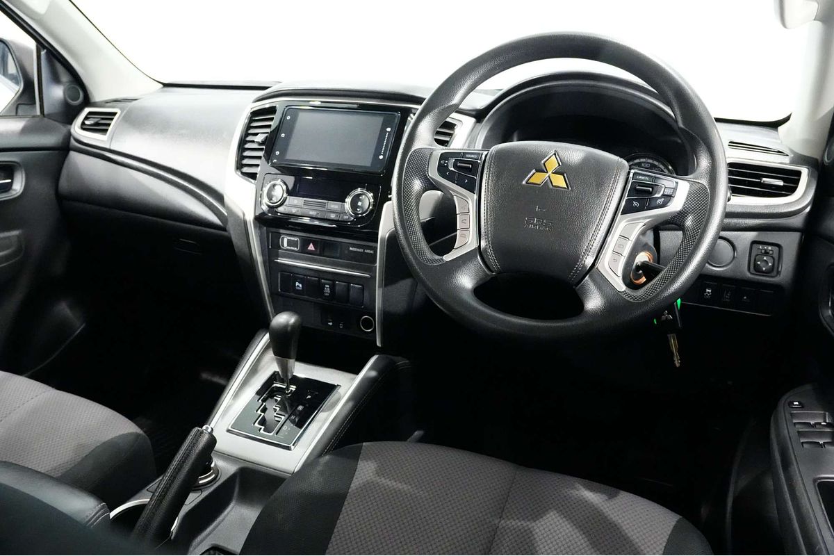 2021 Mitsubishi Triton GLX+ MR 4X4