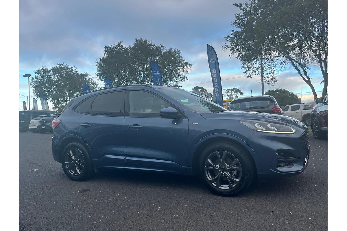 2021 Ford Escape ST-Line ZH