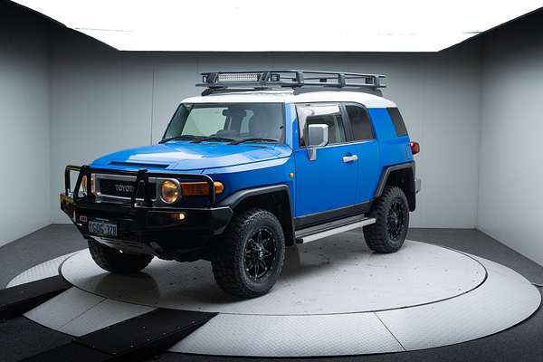 2011 Toyota FJ Cruiser GSJ15R