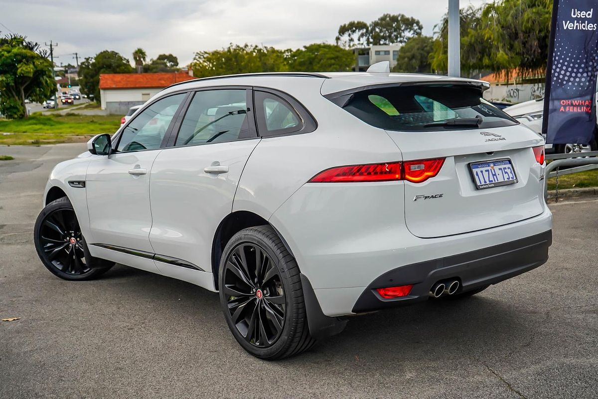 2016 Jaguar F-PACE 20d R-Sport X761