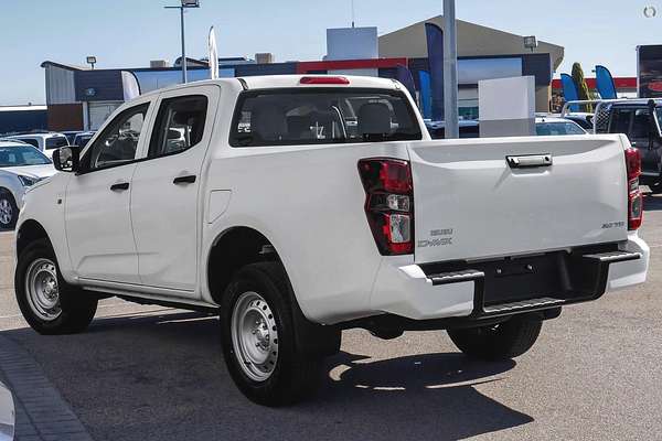2026 Isuzu D-MAX SX High Ride Rear Wheel Drive thumb-3