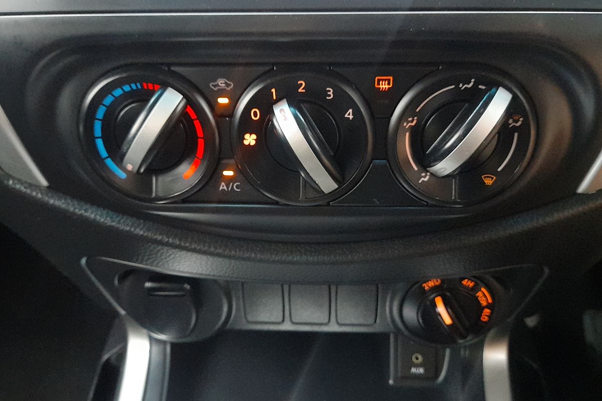 2015 Nissan Navara RX D23 4X4