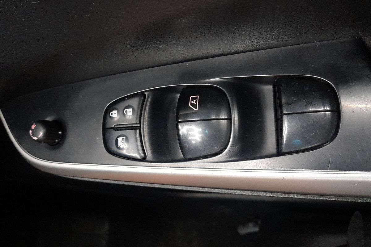 2015 Nissan Navara RX D23 4X4