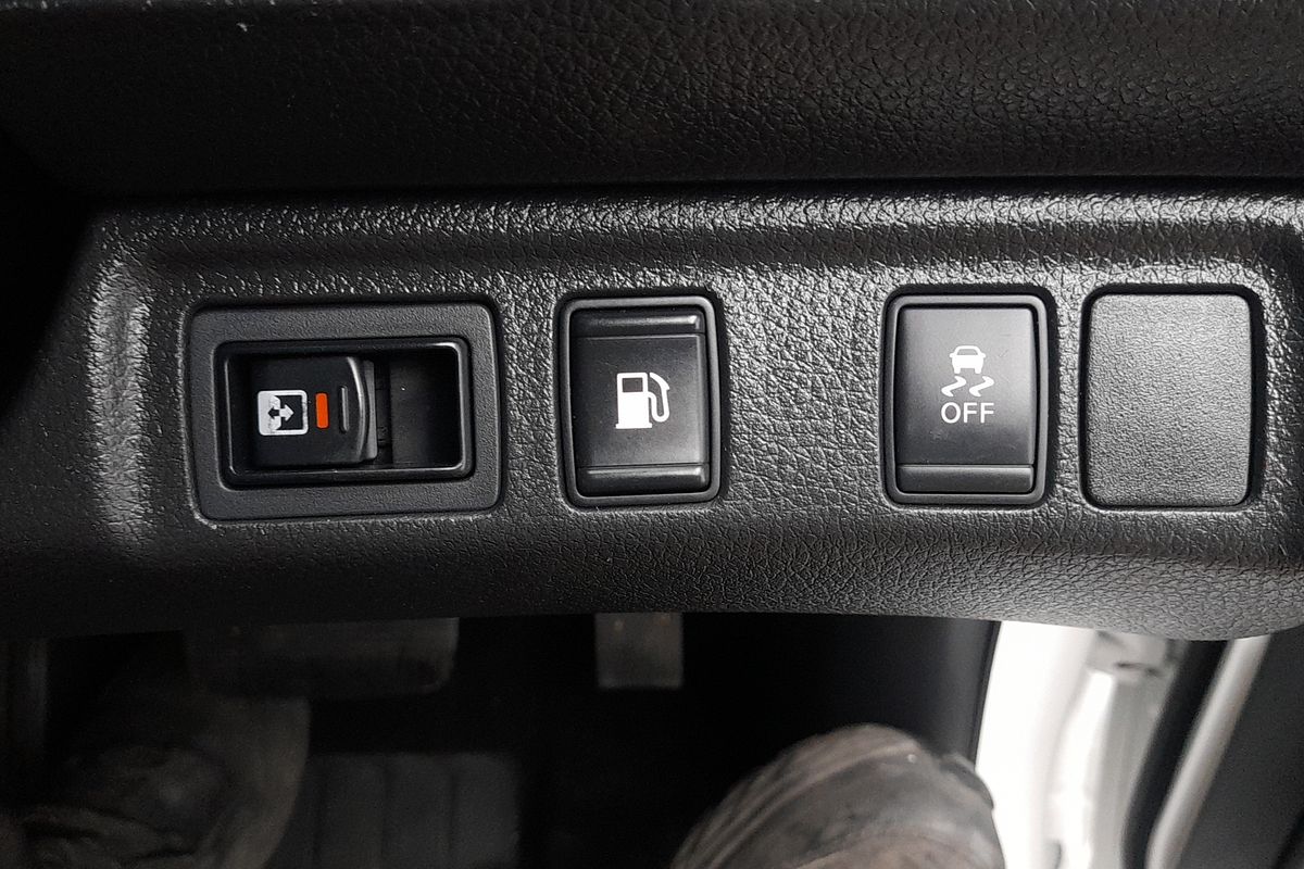 2015 Nissan Navara RX D23 4X4