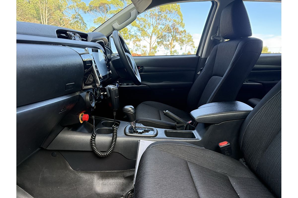 2023 Toyota Hilux SR GUN126R 4X4