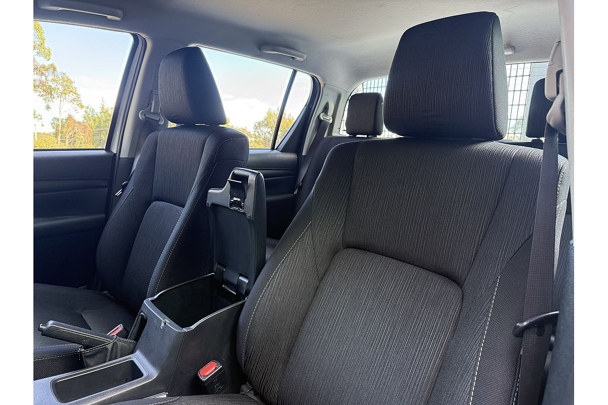 2023 Toyota Hilux SR GUN126R 4X4