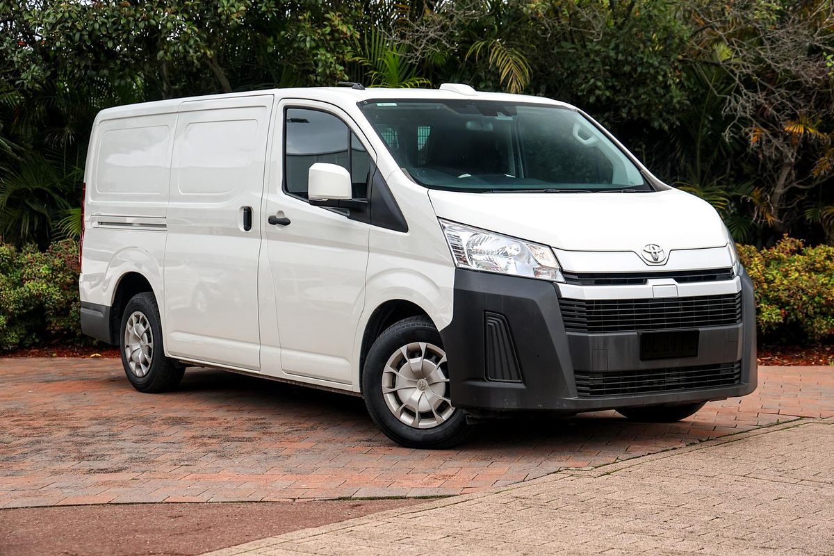 2022 Toyota Hiace GDH300R LWB