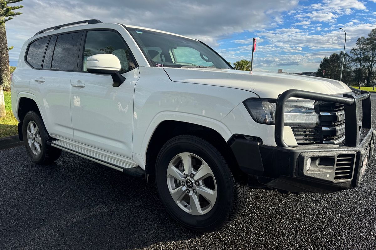 2023 Toyota Landcruiser GXL FJA300R