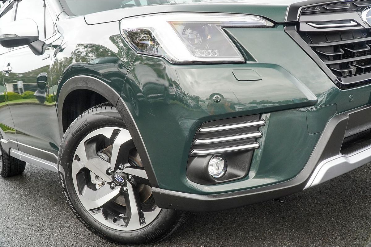 2022 Subaru Forester Hybrid S S5