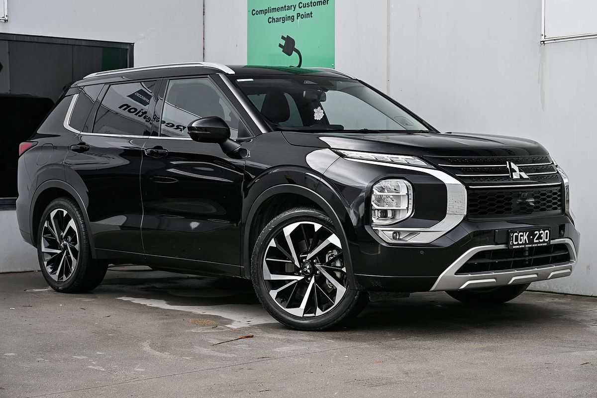 2022 Mitsubishi Outlander Exceed ZM