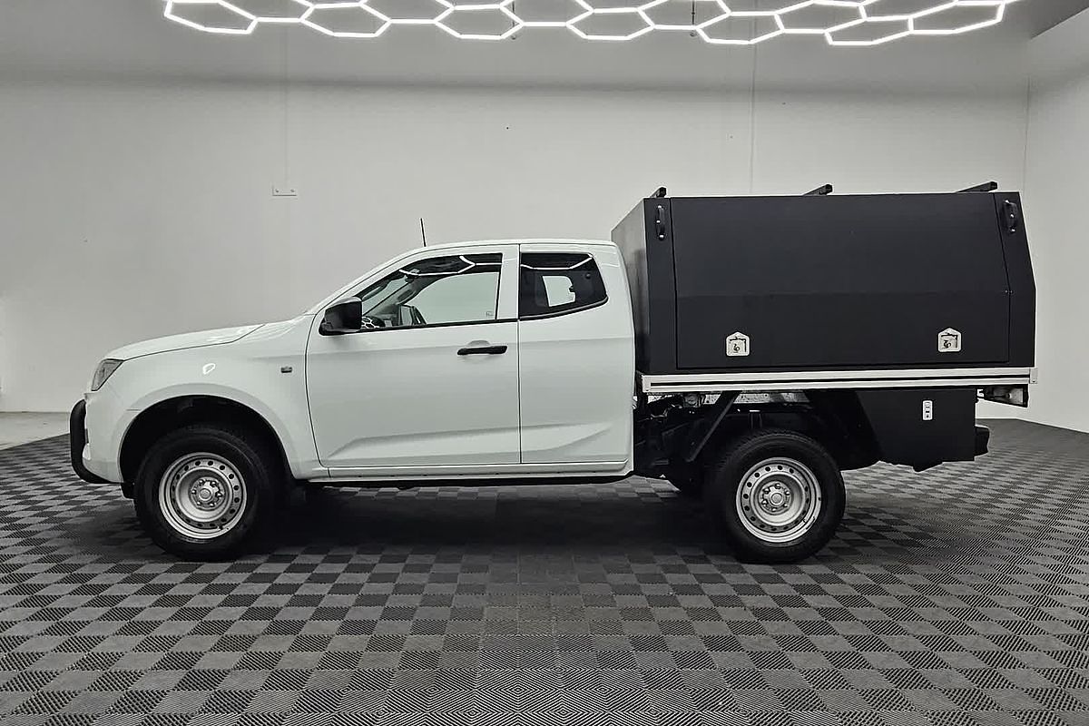 2022 Isuzu D-MAX SX 4X4