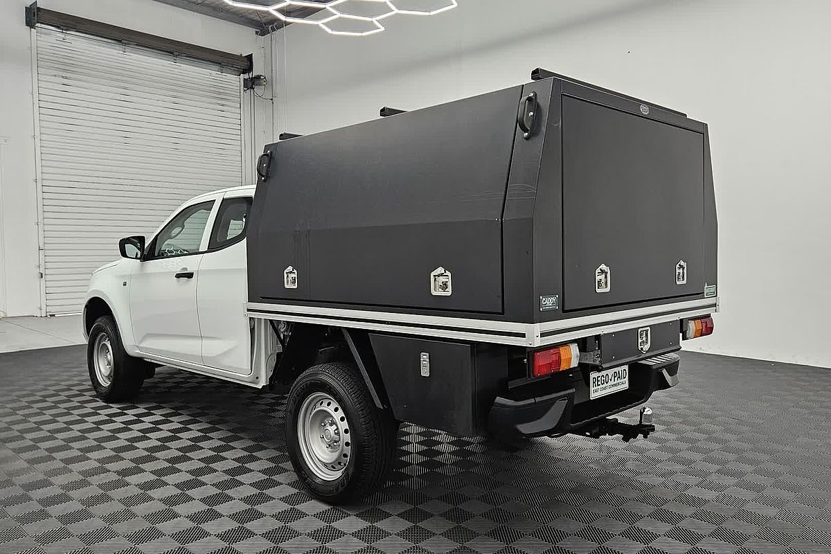 2022 Isuzu D-MAX SX 4X4