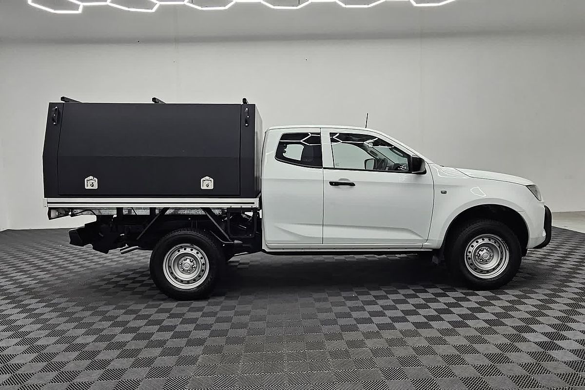 2022 Isuzu D-MAX SX 4X4