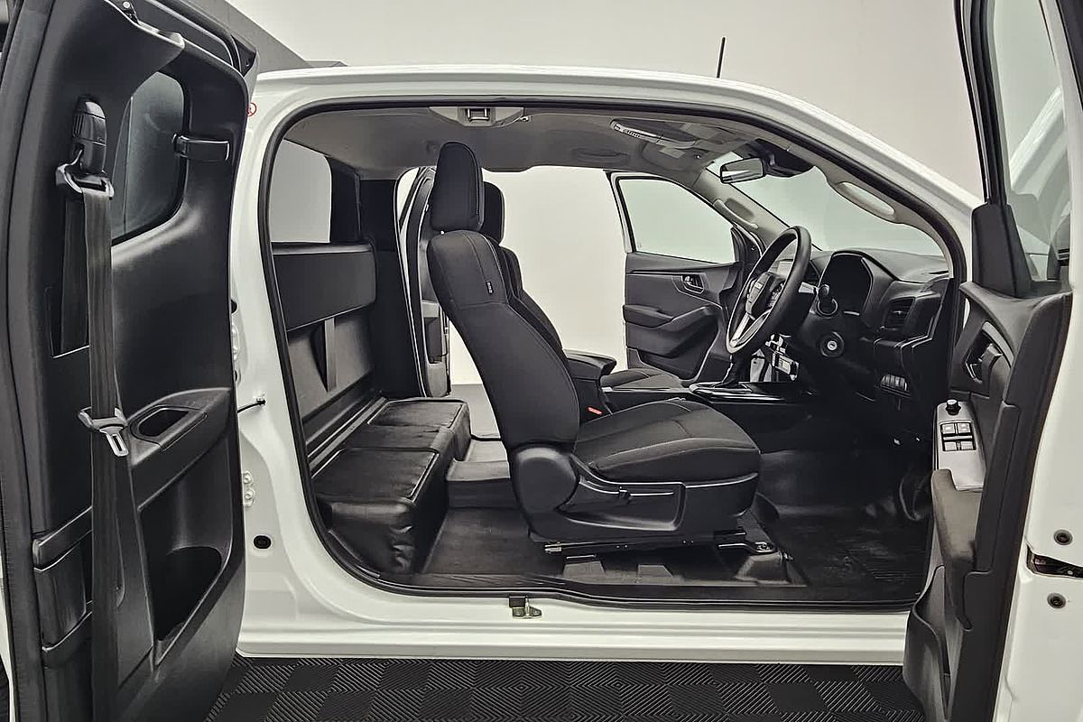 2022 Isuzu D-MAX SX 4X4