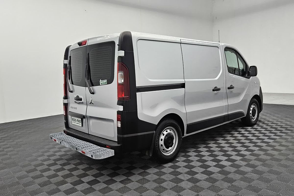 2020 Mitsubishi Express GLX SN SWB