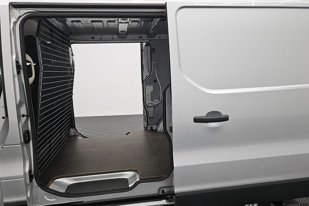 2020 Mitsubishi Express GLX SN SWB