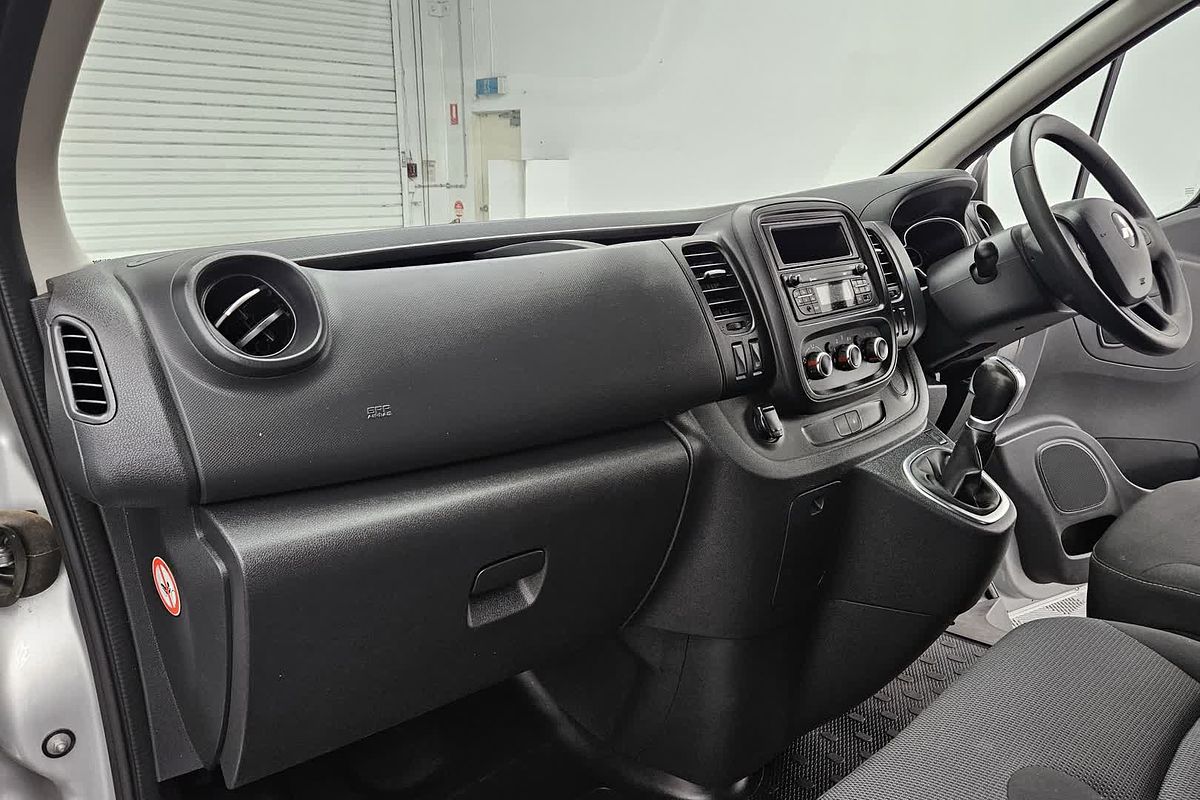2020 Mitsubishi Express GLX SN SWB