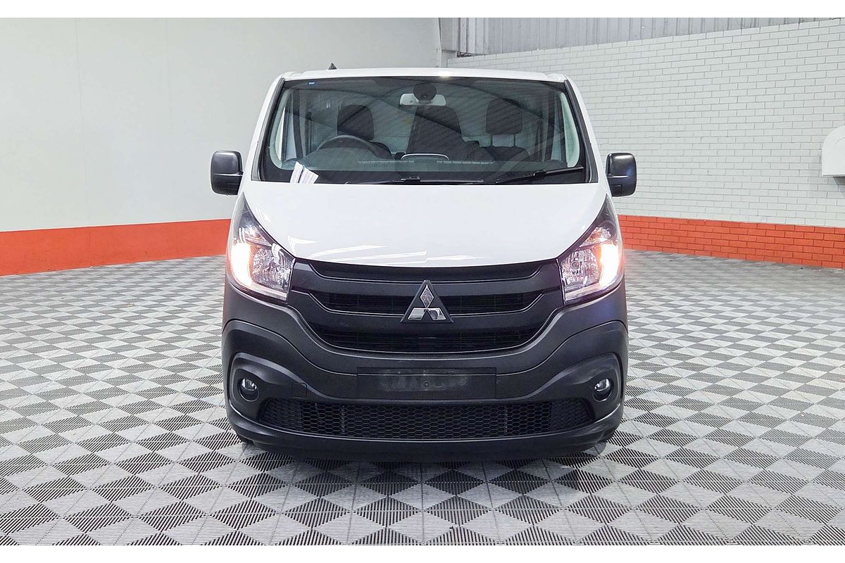 2022 Mitsubishi Express GLX+ SN LWB