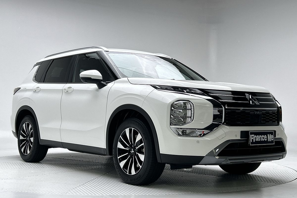 2025 Mitsubishi Outlander LS ZM