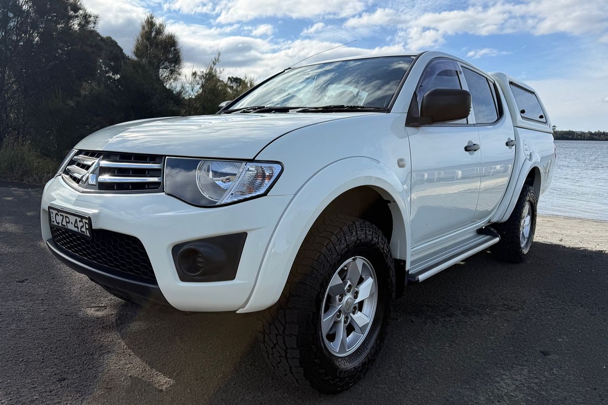 2015 Mitsubishi Triton GLX MN 4X4
