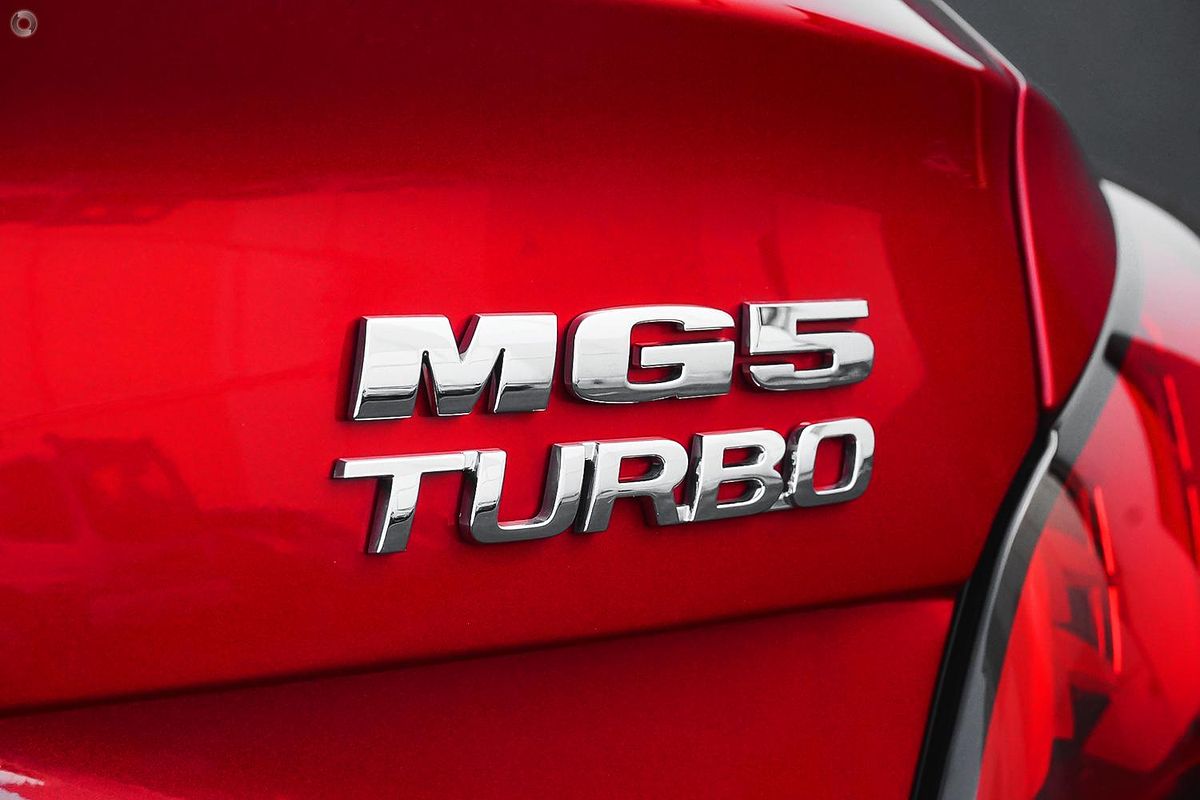 2025 MG MG5 Essence