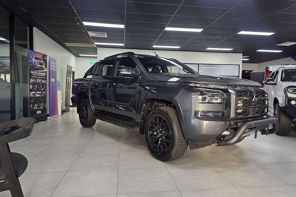 2025 Mitsubishi Triton GSR Special Edition MV 4X4