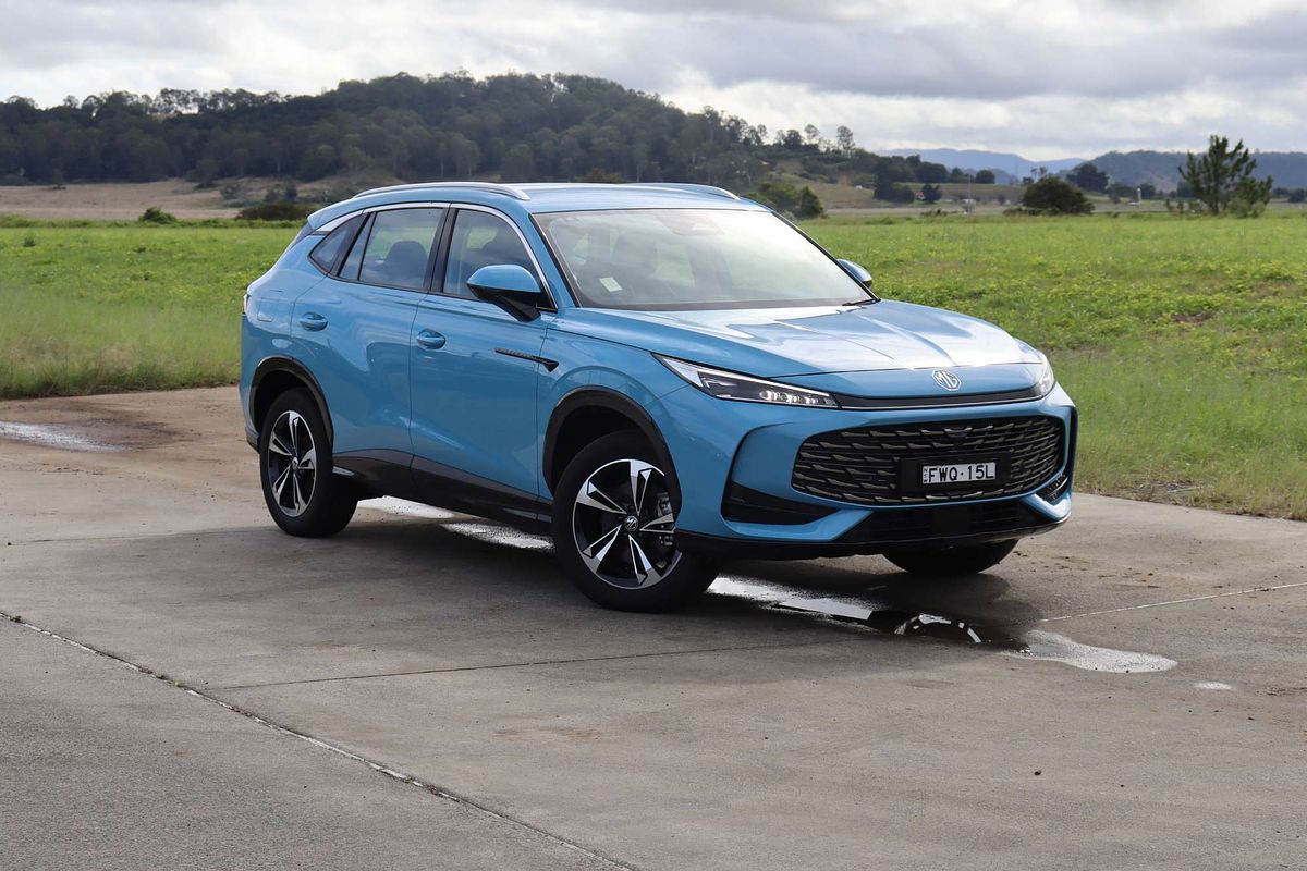 2025 MG HS Vibe AS33