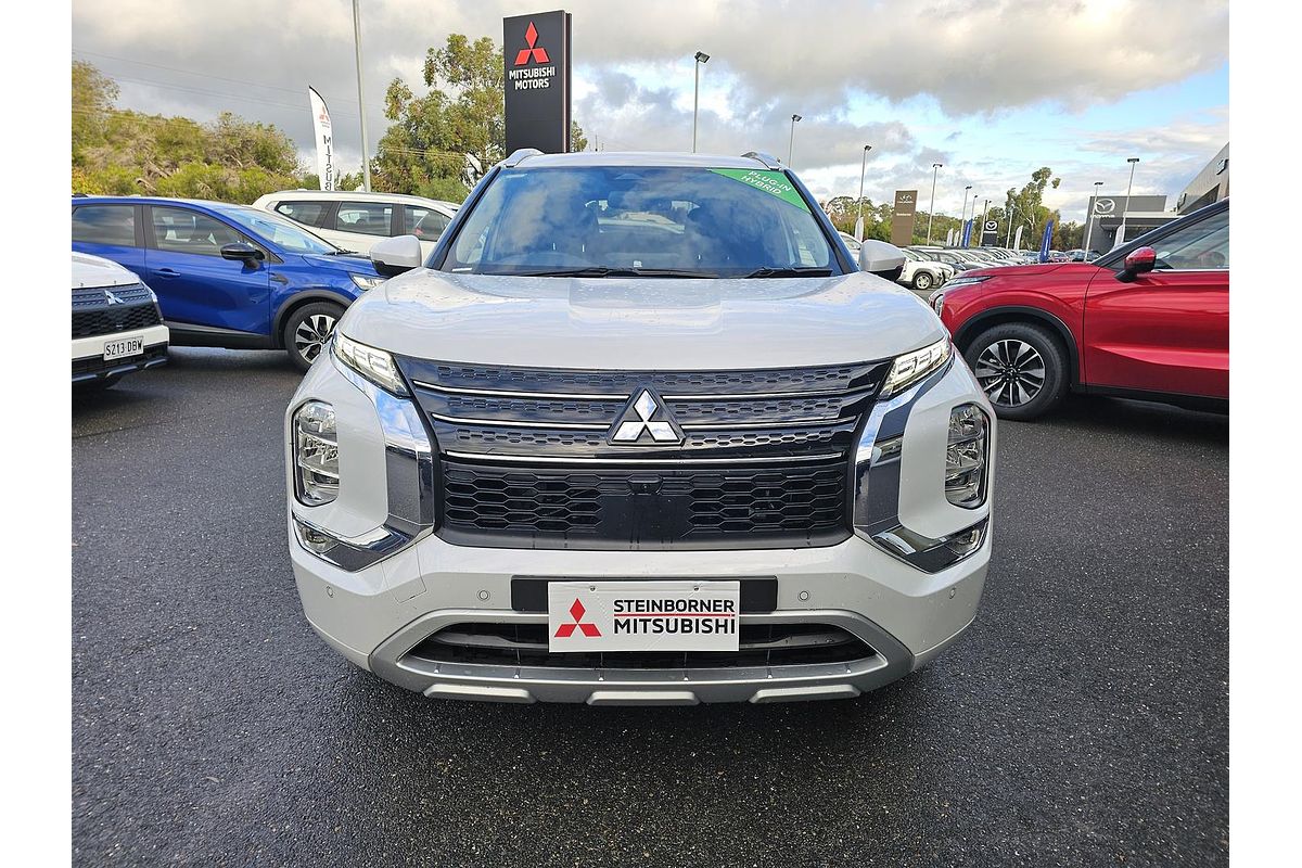 2024 Mitsubishi Outlander PHEV Exceed ZM