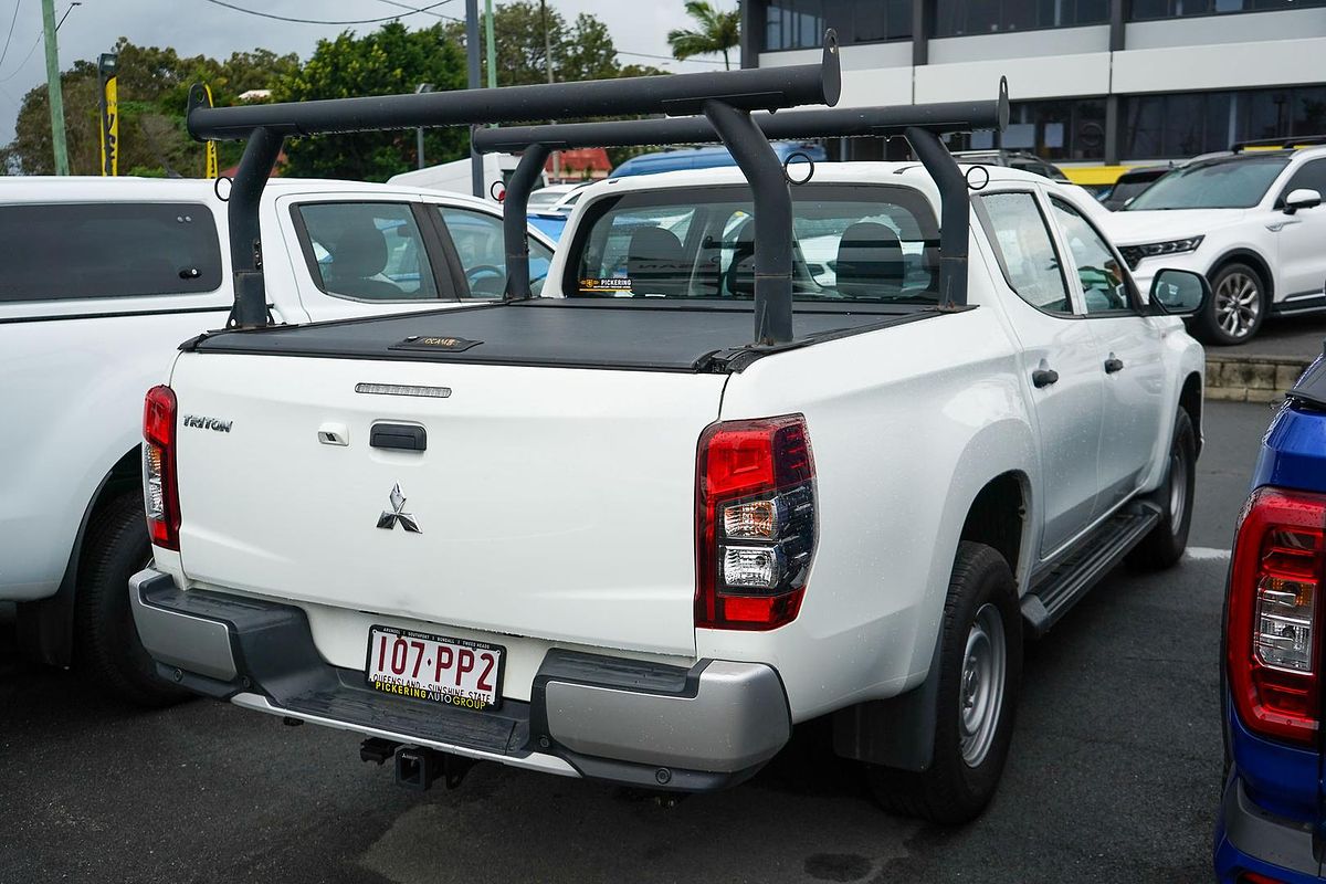 2022 Mitsubishi Triton GLX MR 4X4