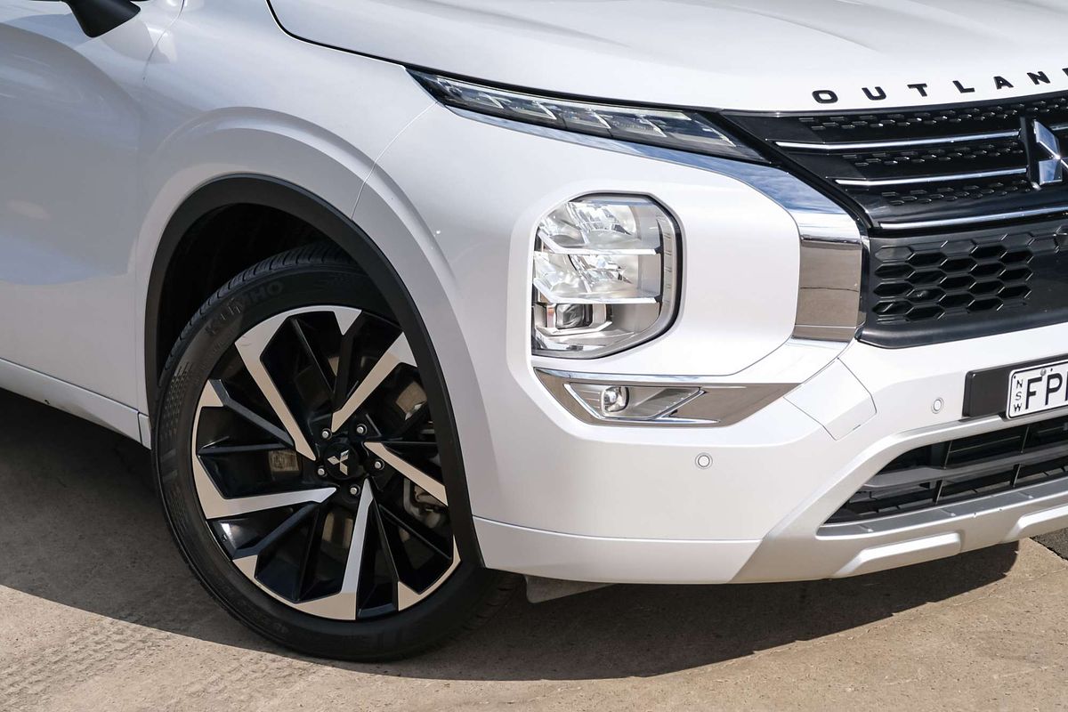 2022 Mitsubishi Outlander Exceed Tourer ZM