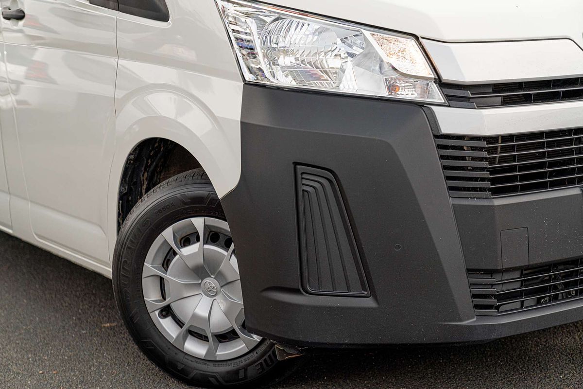 2022 Toyota Hiace GDH320R ELWB High Roof