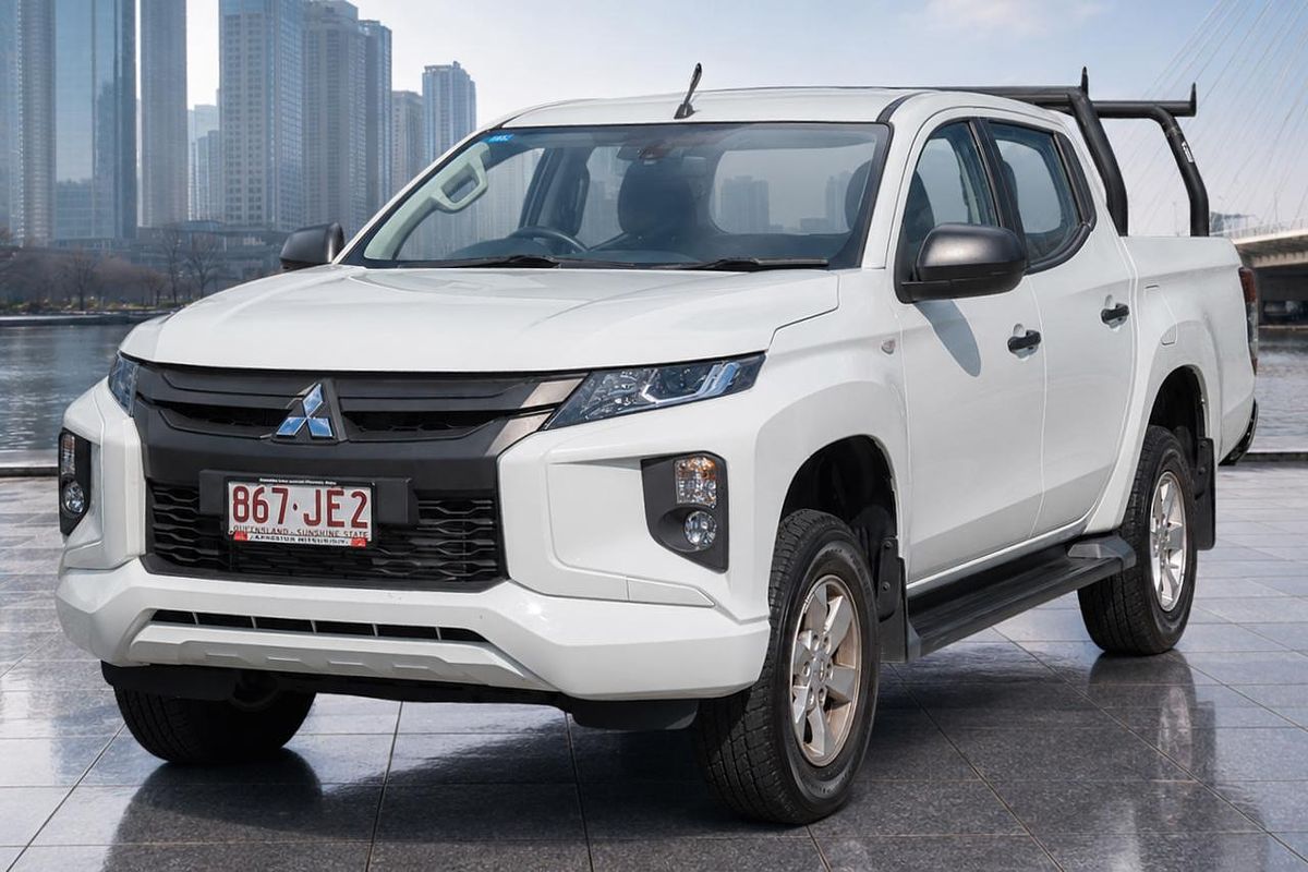 2023 Mitsubishi Triton GLX+ MR 4X4