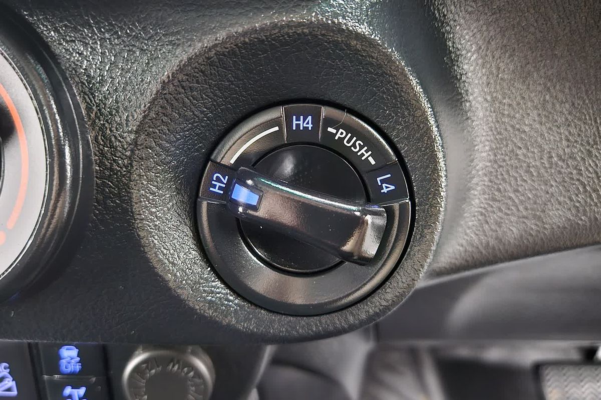 2021 Toyota Hilux SR GUN126R 4X4