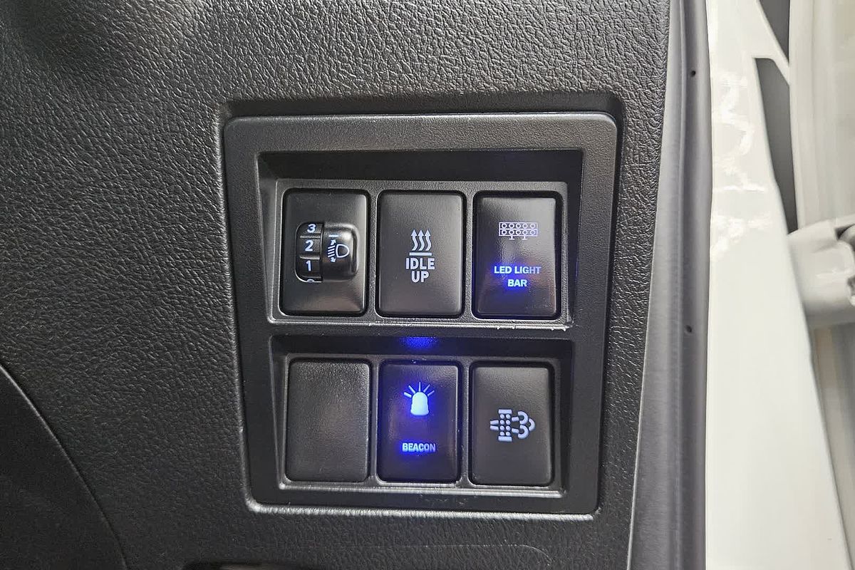 2021 Toyota Hilux SR GUN126R 4X4