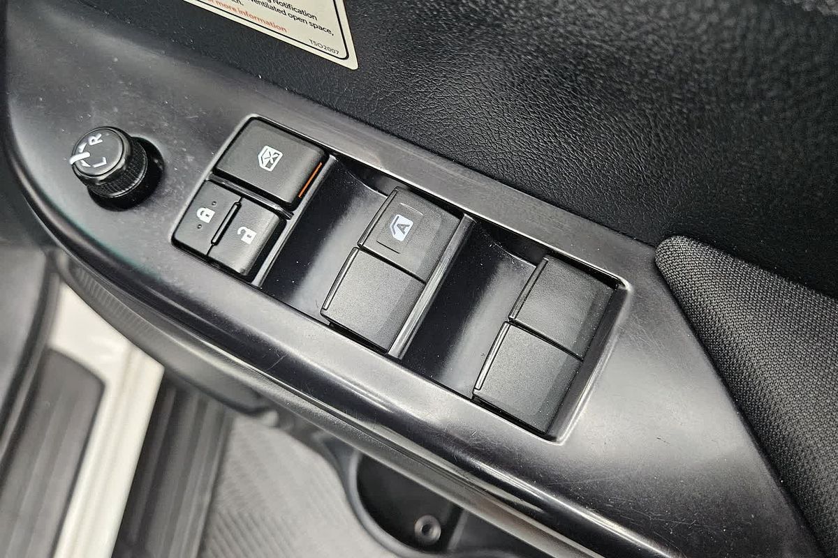2021 Toyota Hilux SR GUN126R 4X4