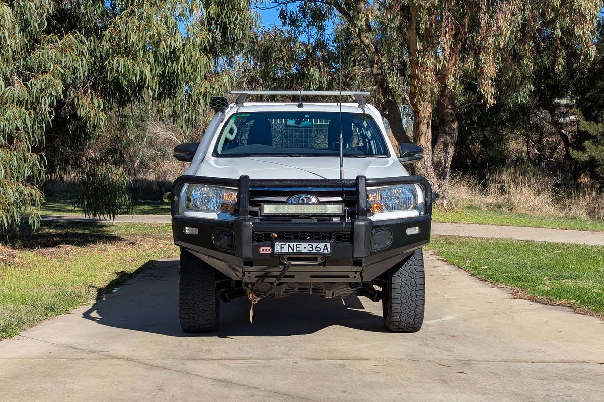 2018 Toyota Hilux SR (4x4) GUN126R MY17 4X4