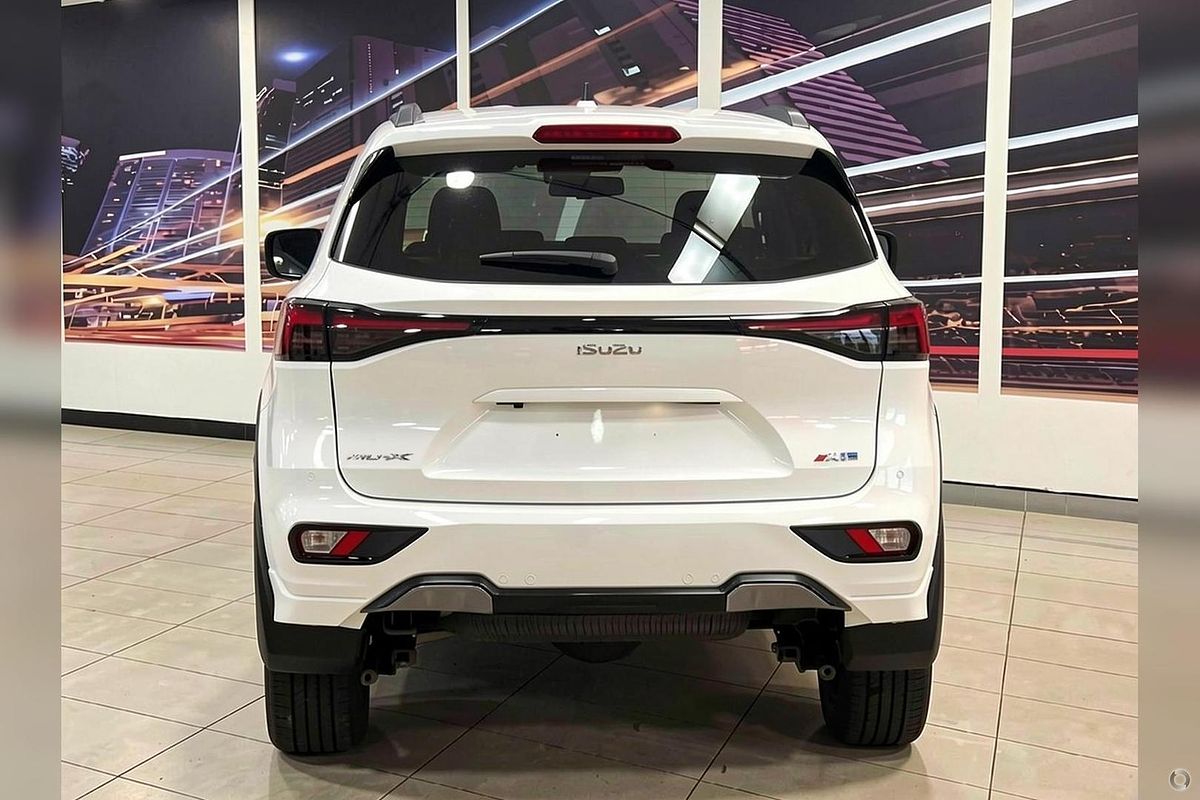 2026 Isuzu MU-X X-TERRAIN image 6