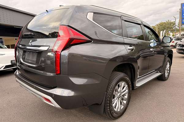 2021 Mitsubishi Pajero Sport GLX QF thumb-2